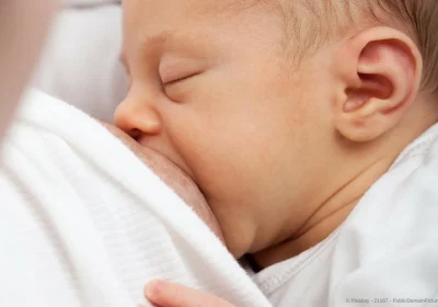 Colostrum - Die wichtige Vormilch beim Stillen deines Babys